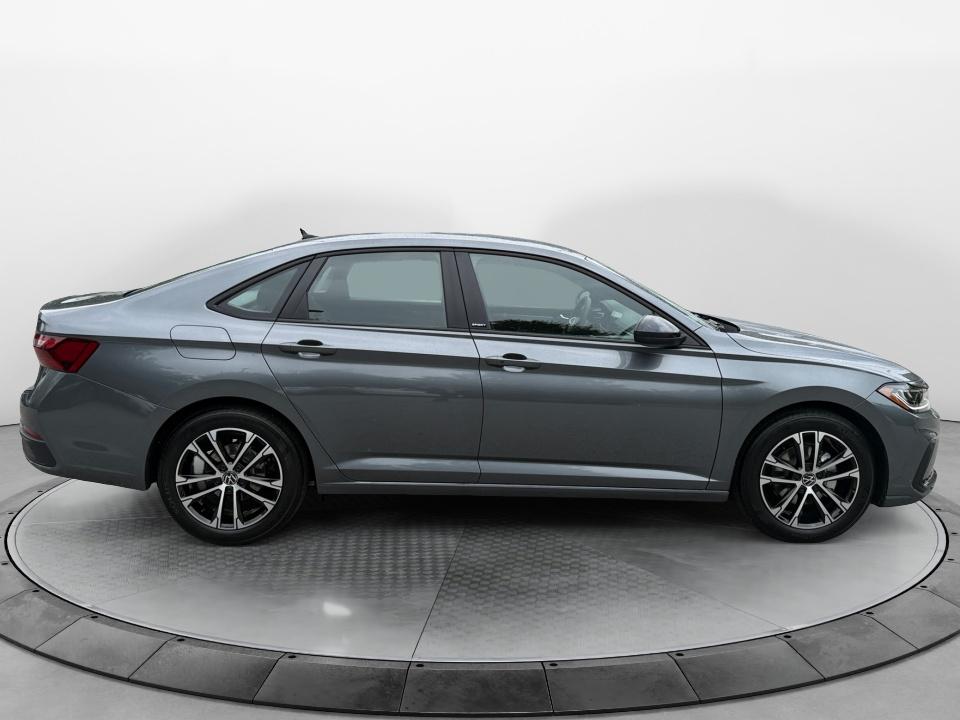 2027 Volkswagen Jetta Sport