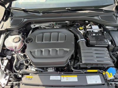 2025 Volkswagen Golf GTI 2.0T SE