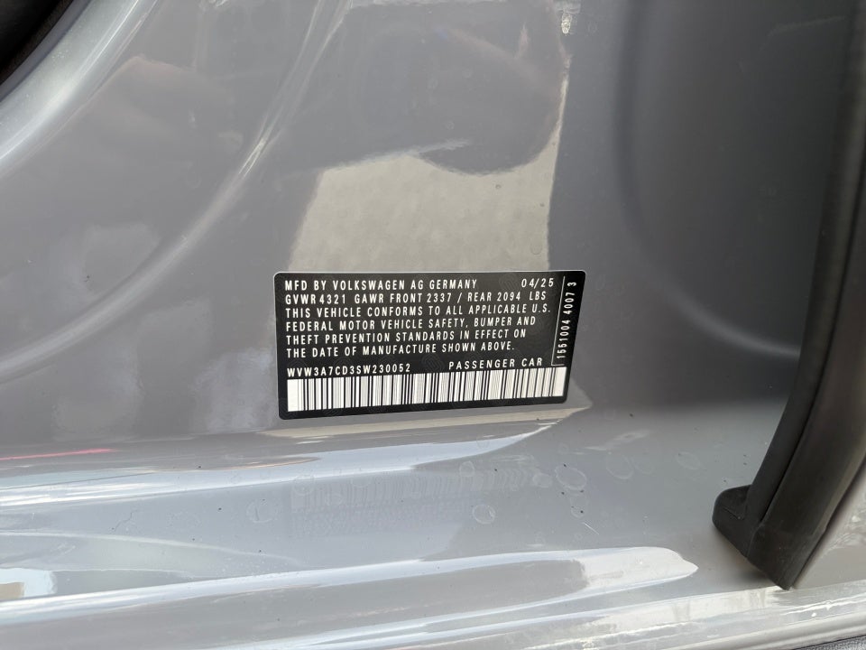 2025 Volkswagen Golf GTI 2.0T SE