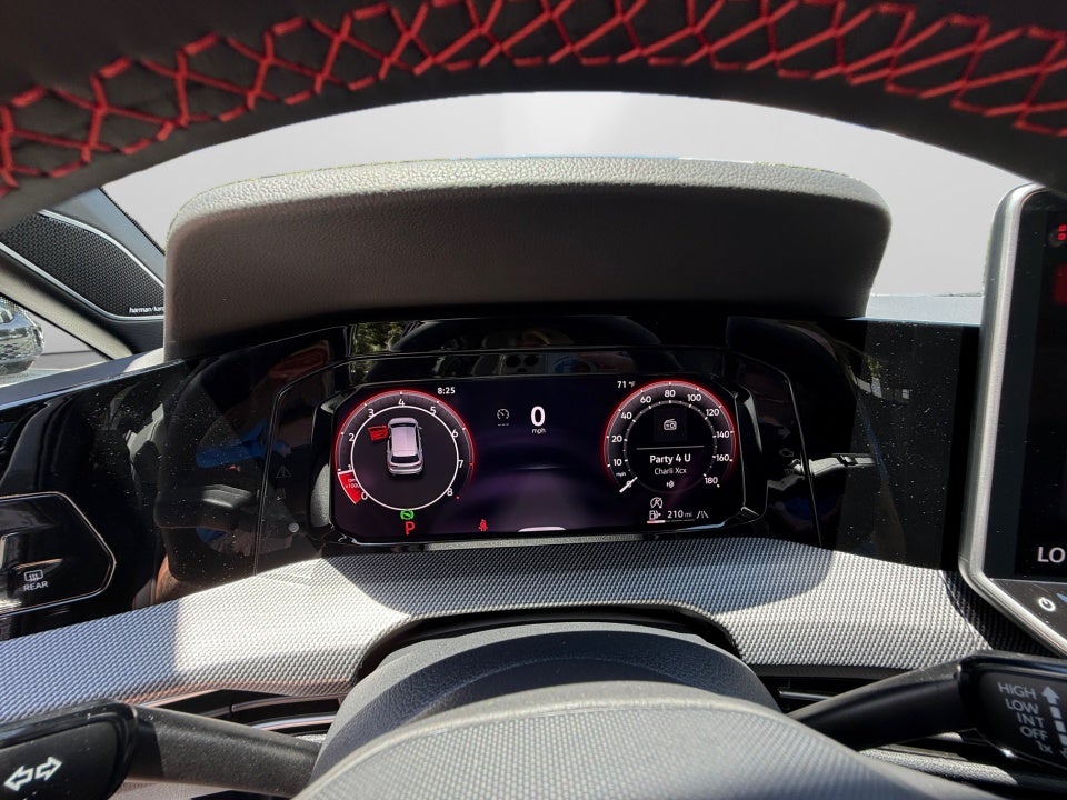 2025 Volkswagen Golf GTI 2.0T SE