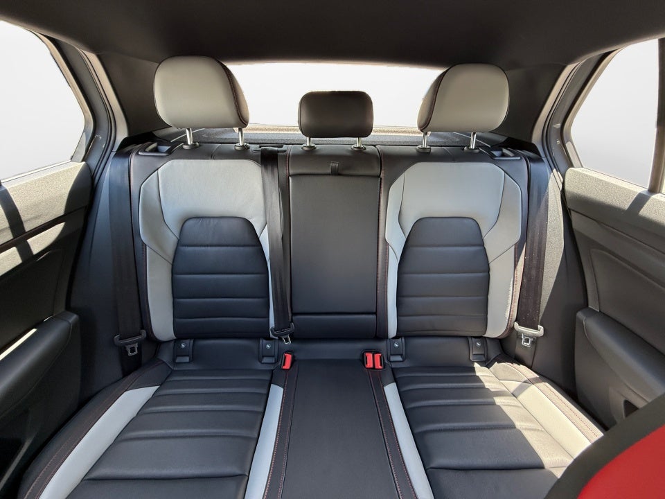 2025 Volkswagen Golf GTI 2.0T SE