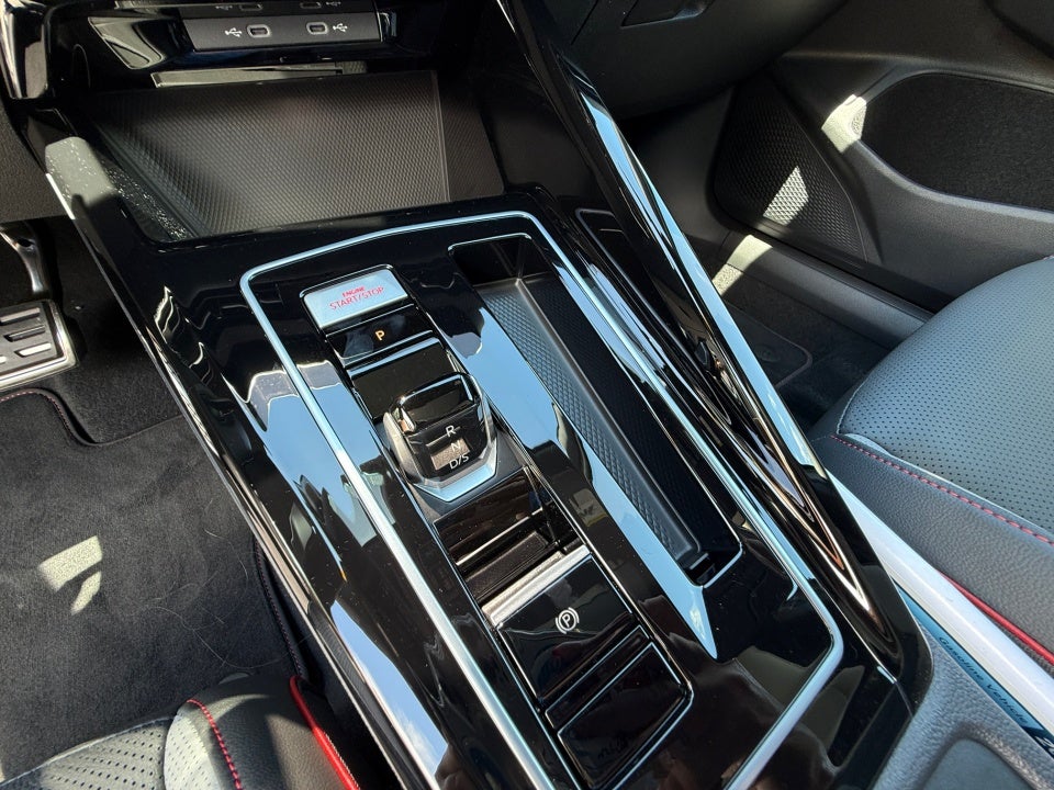 2025 Volkswagen Golf GTI 2.0T SE