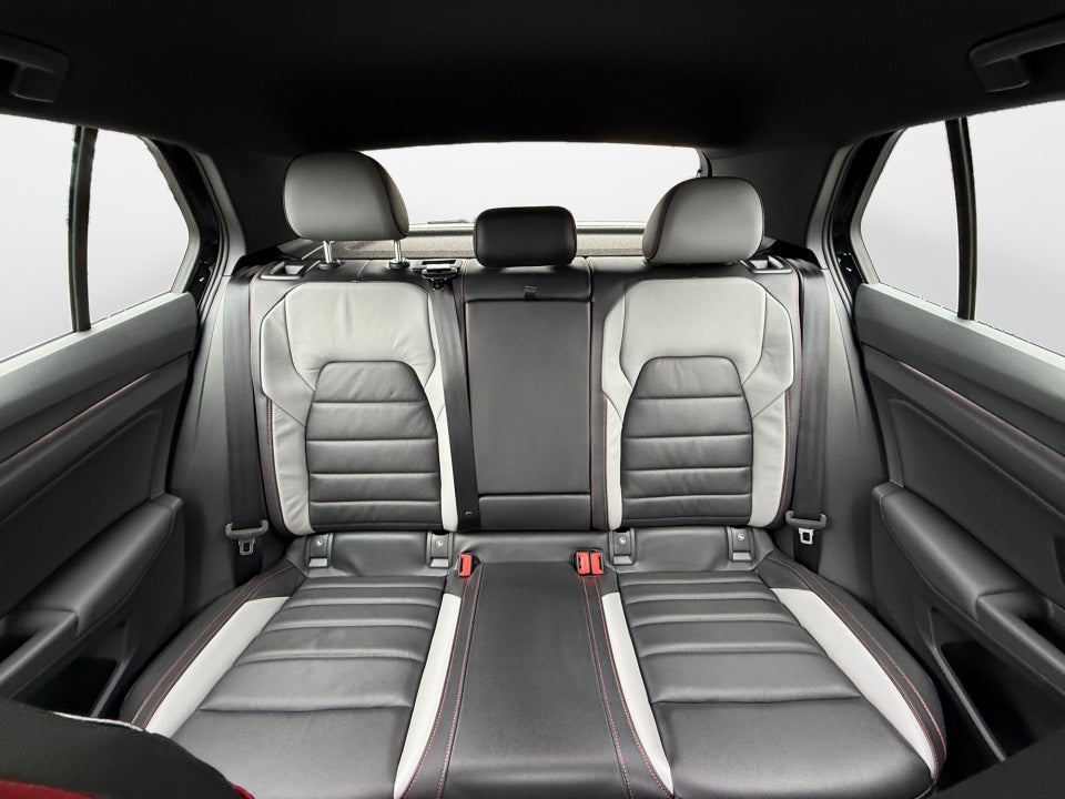 2026 Volkswagen Golf GTI SE