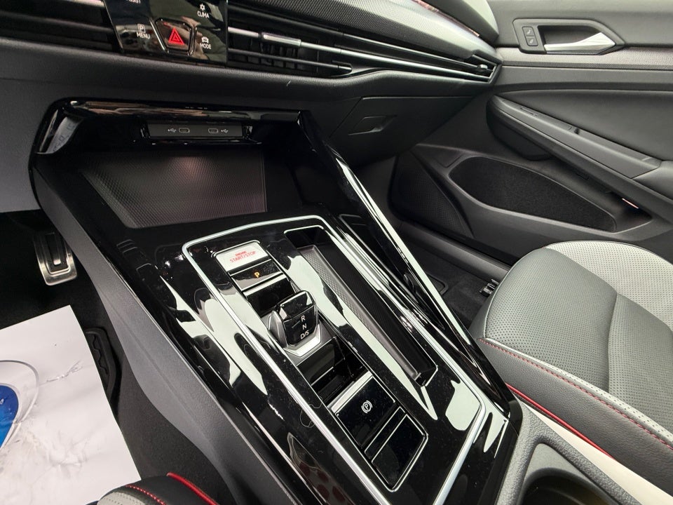 2026 Volkswagen Golf GTI SE