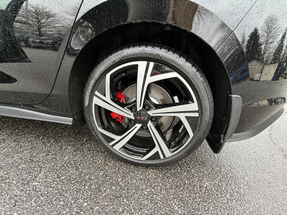 2026 Volkswagen Golf GTI SE