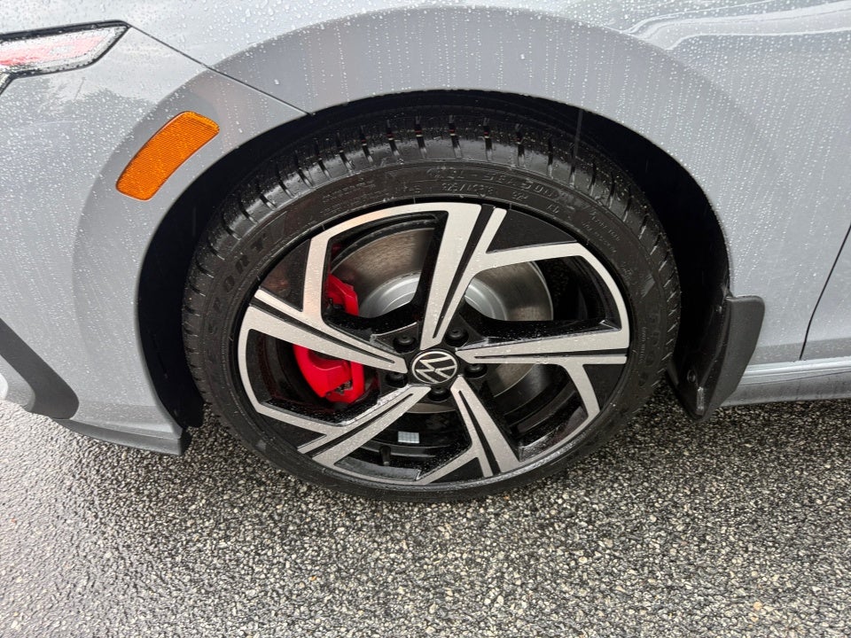 2026 Volkswagen Golf GTI SE