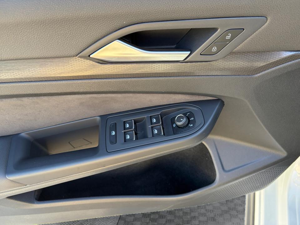 2023 Volkswagen Golf GTI 40th Anniversary Edition