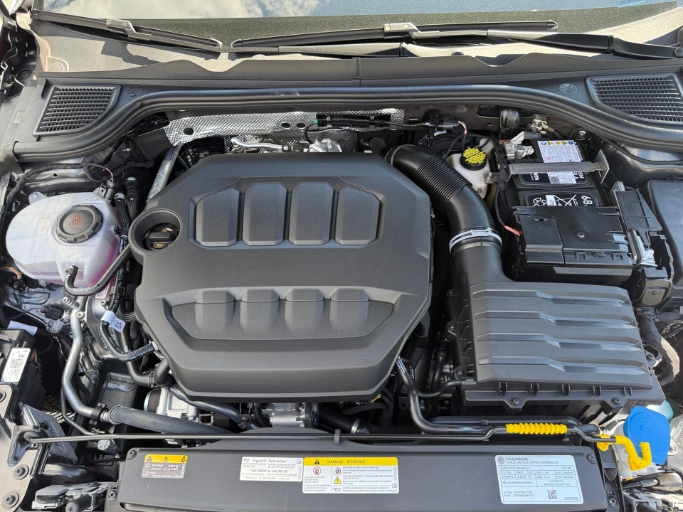 2025 Volkswagen Golf GTI 2.0T SE