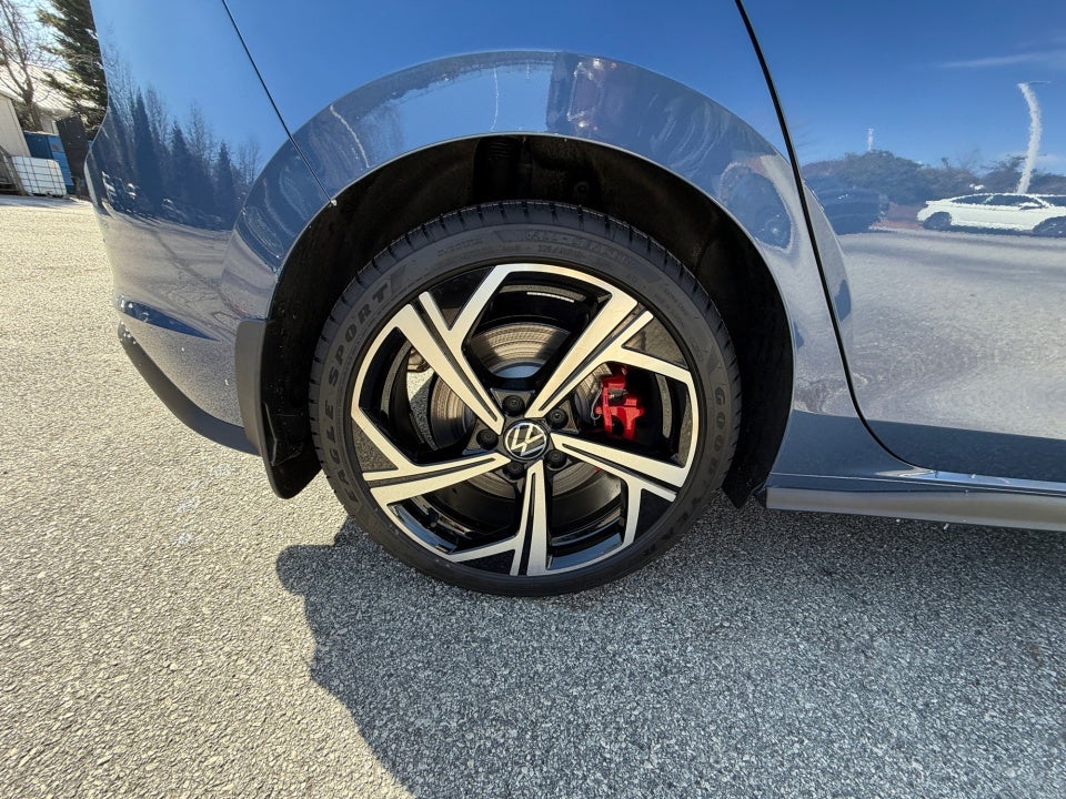 2026 Volkswagen Golf GTI SE