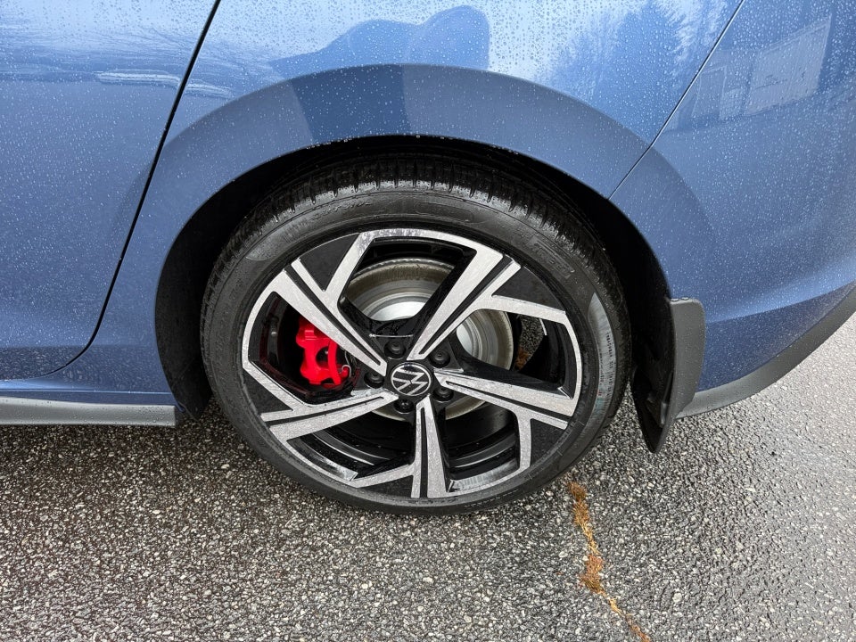 2026 Volkswagen Golf GTI SE