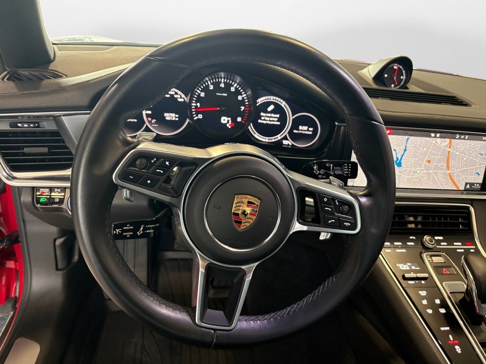 2018 Porsche Panamera 4