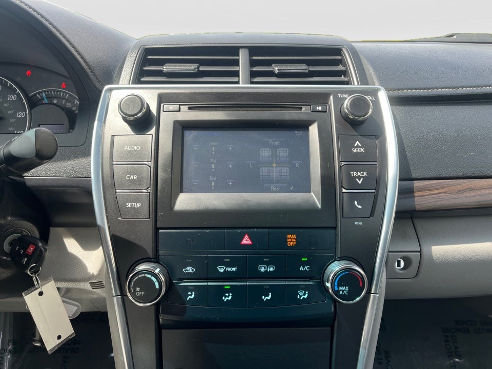 2015 Toyota CAMRY LE