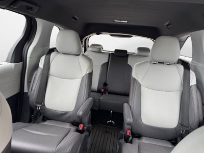 2024 Toyota Sienna XSE