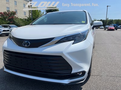 2025 Toyota Sienna XLE