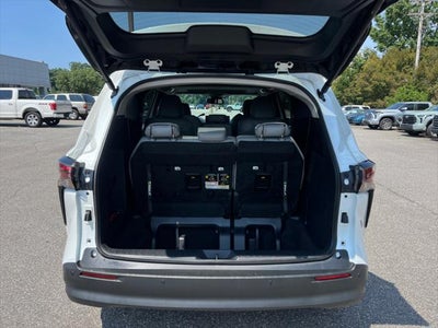 2025 Toyota Sienna XLE