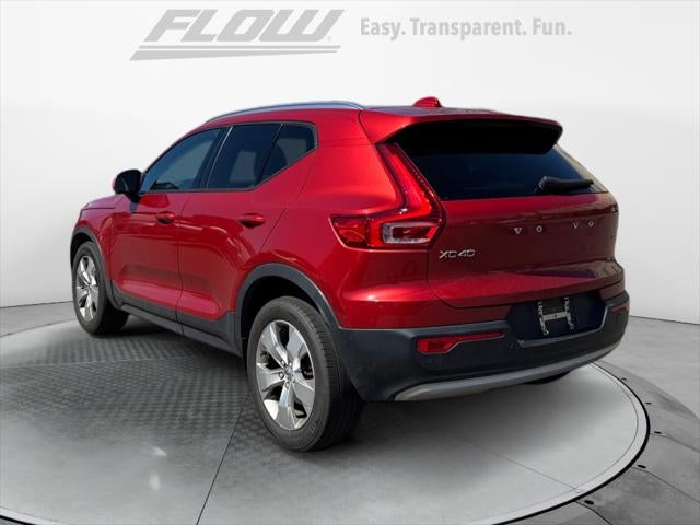 2019 Volvo XC40 T4 Momentum