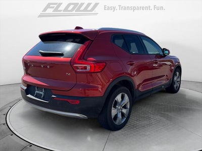 2019 Volvo XC40 T4 Momentum