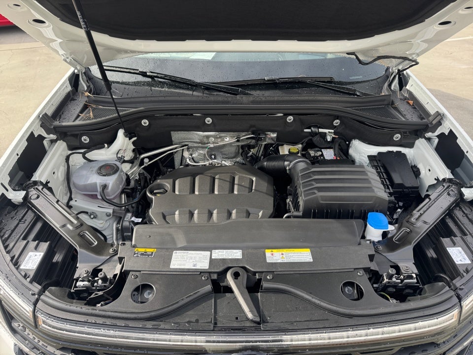 2026 Volkswagen Atlas Cross Sport 2.0T SEL R-Line Black