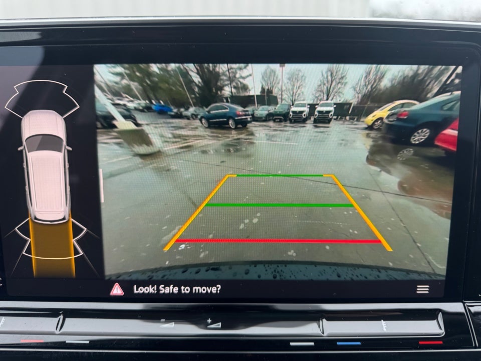 2026 Volkswagen Atlas SE with Technology