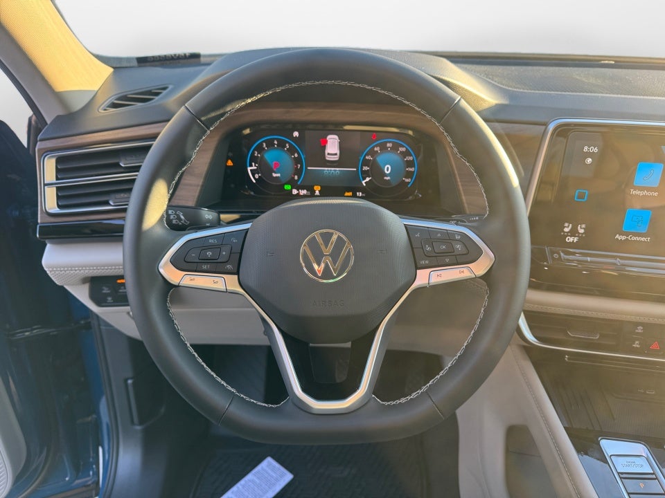 2026 Volkswagen Atlas SE with Technology