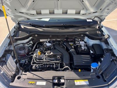 2026 Volkswagen Taos SE Black