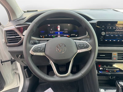 2026 Volkswagen Taos SE Black