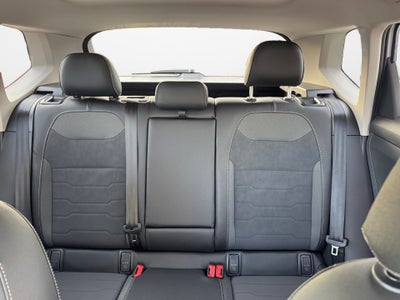 2026 Volkswagen Taos SE Black