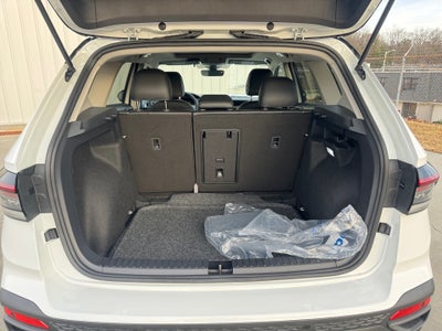 2026 Volkswagen Taos SE Black