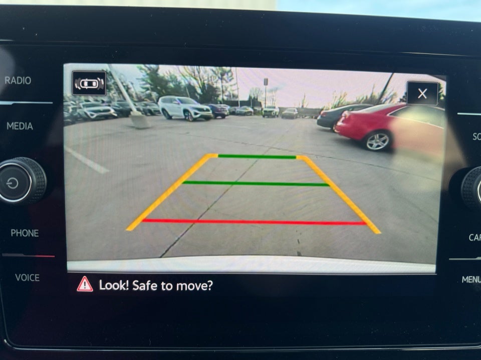 2026 Volkswagen Taos SE Black