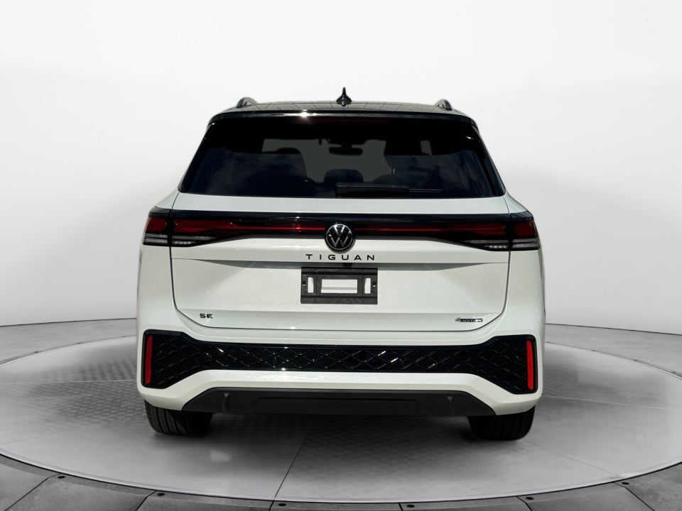 2026 Volkswagen Tiguan SE R-Line Black