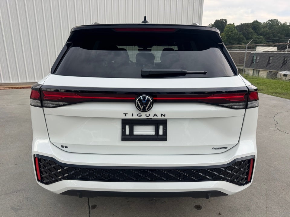 2026 Volkswagen Tiguan SE R-Line Black