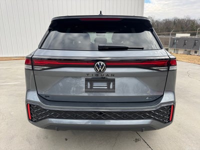 2026 Volkswagen Tiguan SE R-Line Black