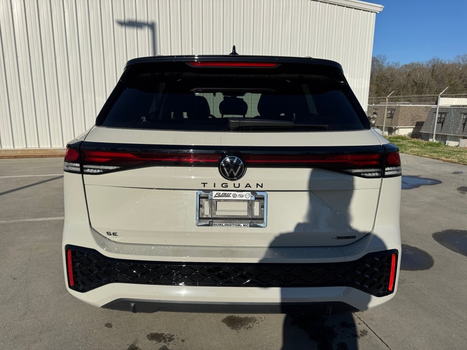 2026 Volkswagen Tiguan SE R-Line Black