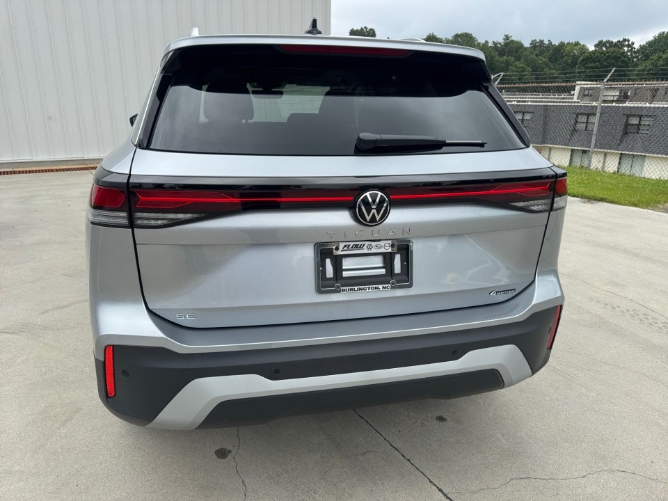 2025 Volkswagen Tiguan 2.0T SE