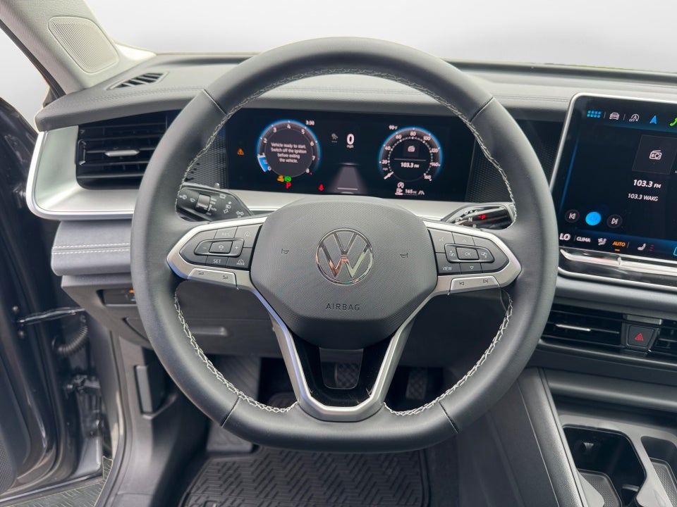 2025 Volkswagen Tiguan 2.0T SE