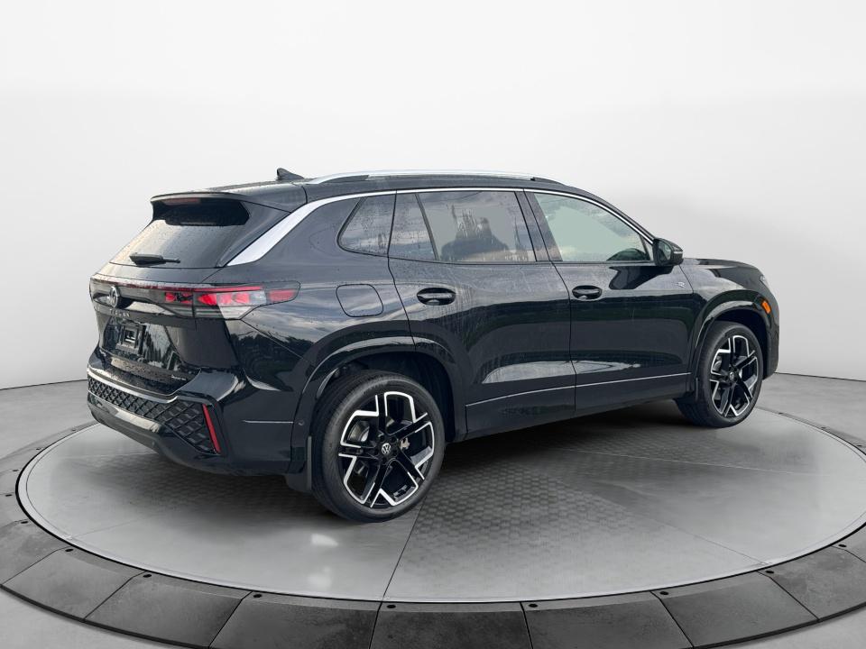 2026 Volkswagen Tiguan SEL R-Line Turbo