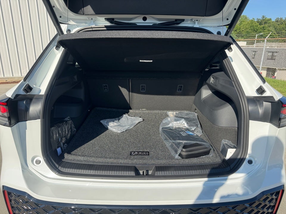 2026 Volkswagen Tiguan SEL R-Line Turbo