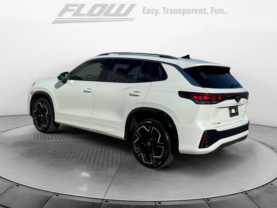 2026 Volkswagen Tiguan SEL R-Line Turbo