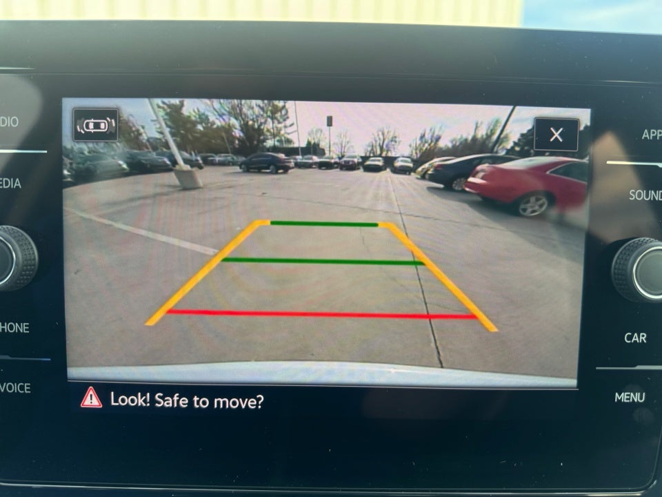 2026 Volkswagen Taos SE