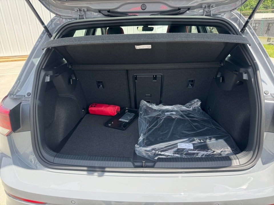 2025 Volkswagen Golf GTI 2.0T SE