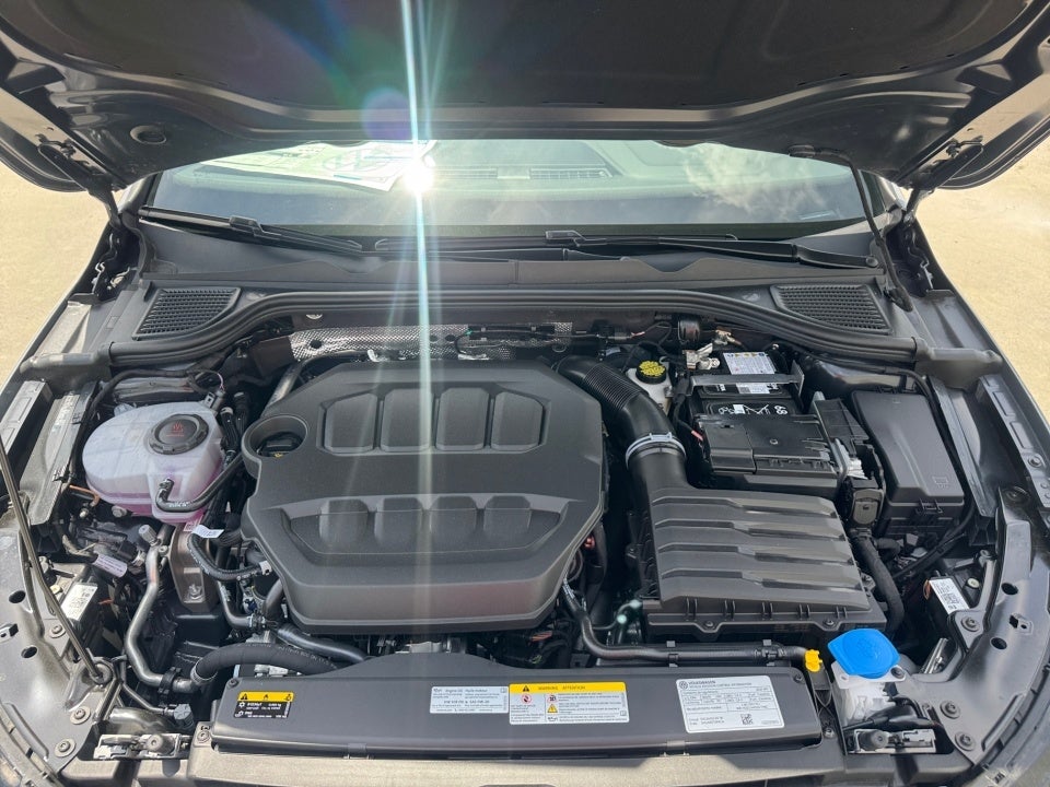 2025 Volkswagen Golf GTI 2.0T SE