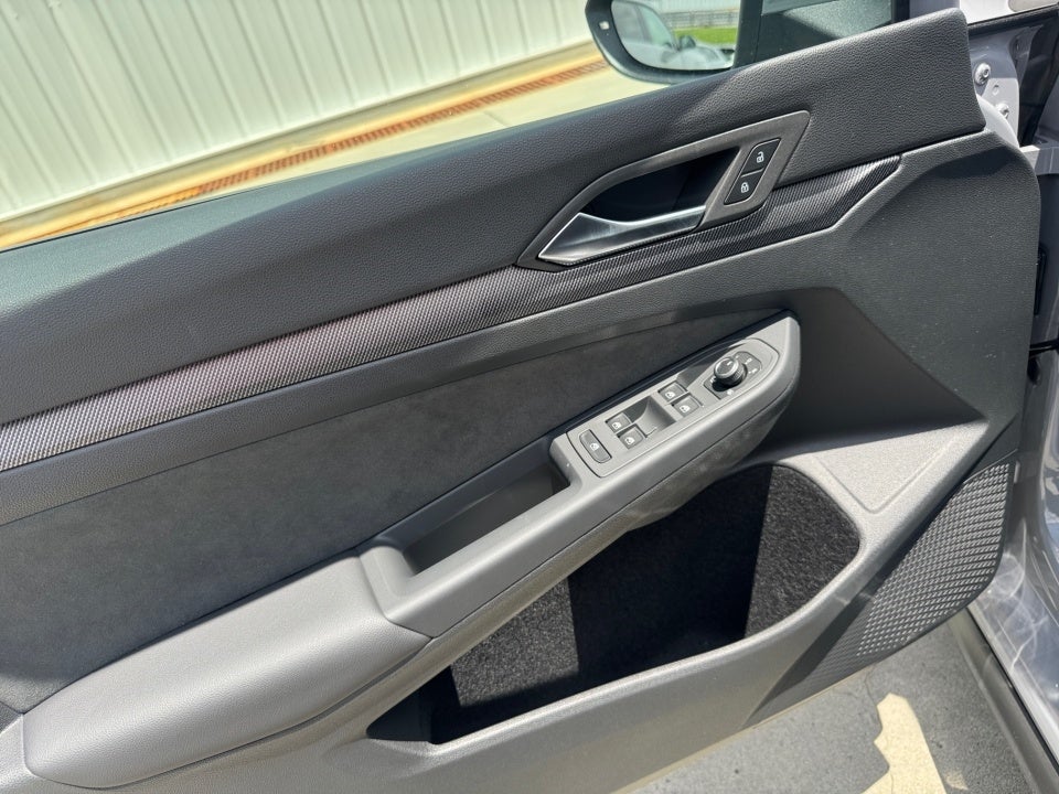 2025 Volkswagen Golf GTI 2.0T SE