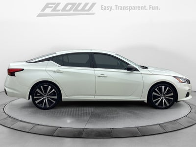 2022 Nissan Altima SR FWD