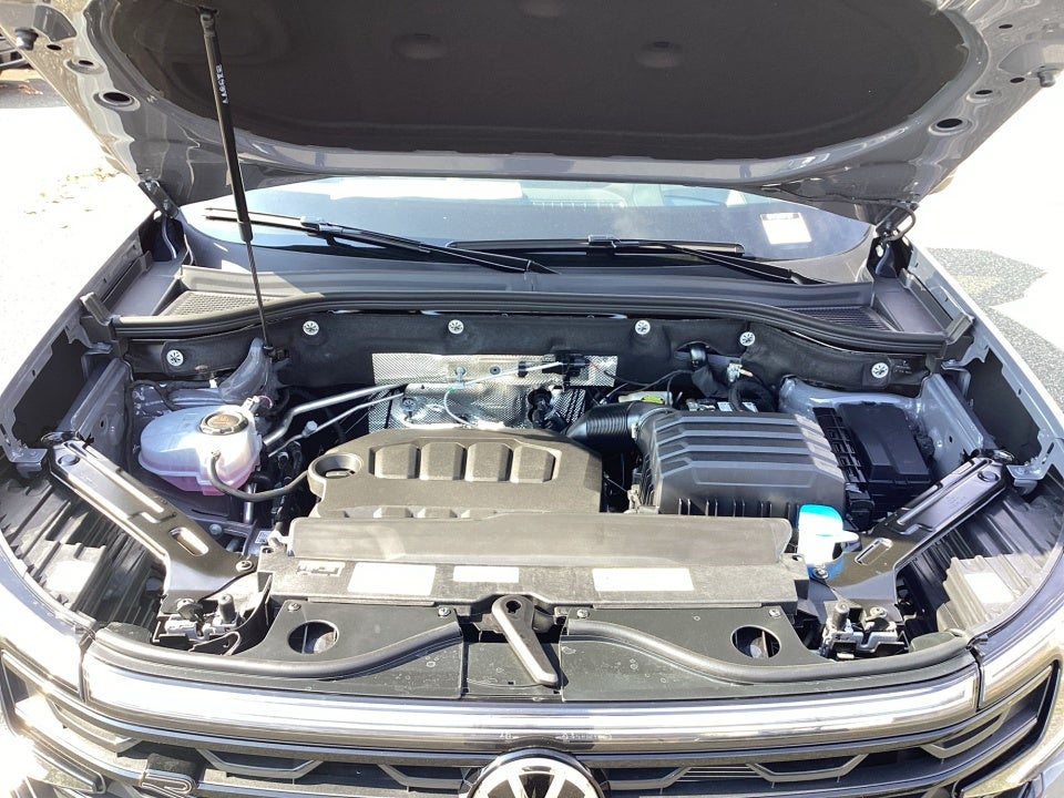 2026 Volkswagen Atlas Cross Sport 2.0T SEL R-Line Black