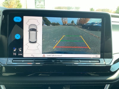 2026 Volkswagen Atlas Cross Sport 2.0T SEL R-Line Black