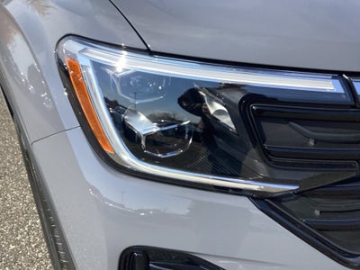 2026 Volkswagen Atlas Cross Sport 2.0T SEL R-Line Black