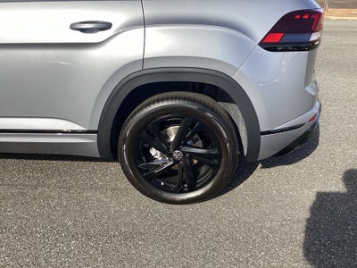 2026 Volkswagen Atlas Cross Sport 2.0T SEL R-Line Black