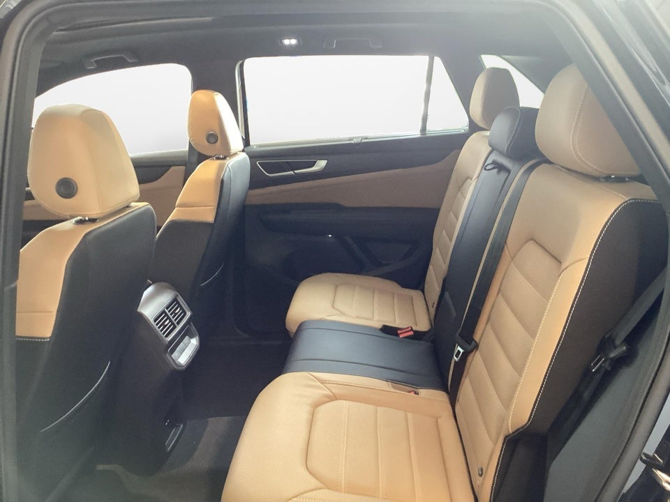 2026 Volkswagen Atlas Cross Sport 2.0T SEL