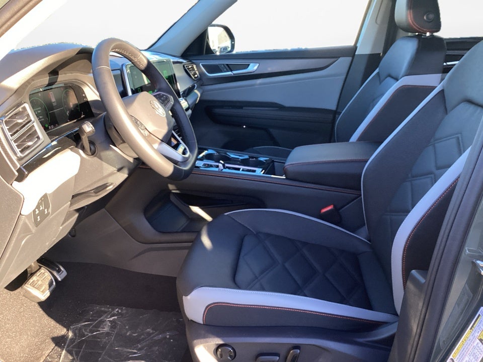 2026 Volkswagen Atlas Peak Edition