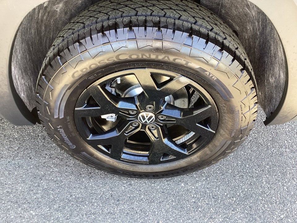 2026 Volkswagen Atlas Peak Edition